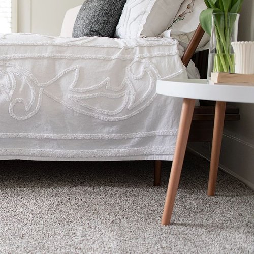 Bedroom with gray carpet from Carneys Carpet Gallery in Jeffersontown, KY